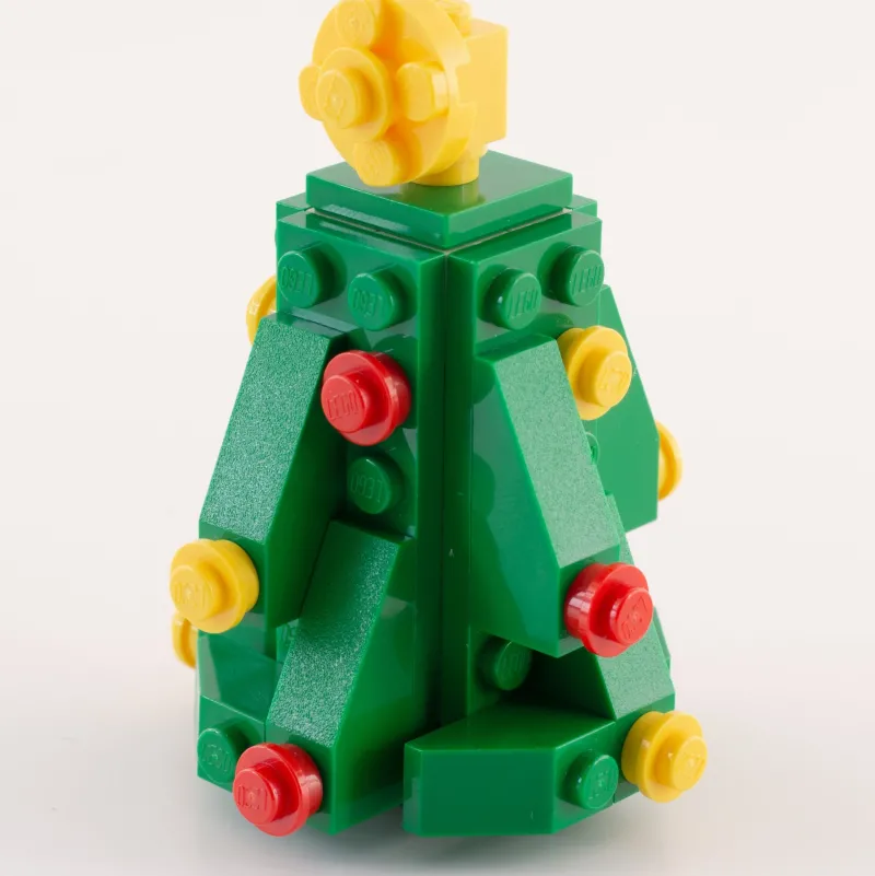 B3 Customs>The Brick Show Shop LEGO Christmas Tree - Custom LEGO Set