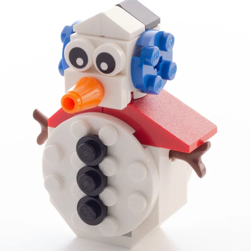 B3 Customs>The Brick Show Shop LEGO Snowman - Custom LEGO Set