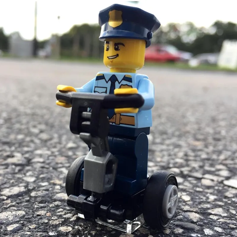 B3 Customs>The Brick Show Shop Mall Cop! Segway with Police Officer Minifigure
