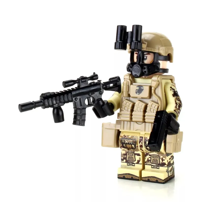 Custom Lego Military Minifigures>The Brick Show Shop Marine Corps Desert MARPAT Chemical Warfare Soldier - Custom LEGO Mili